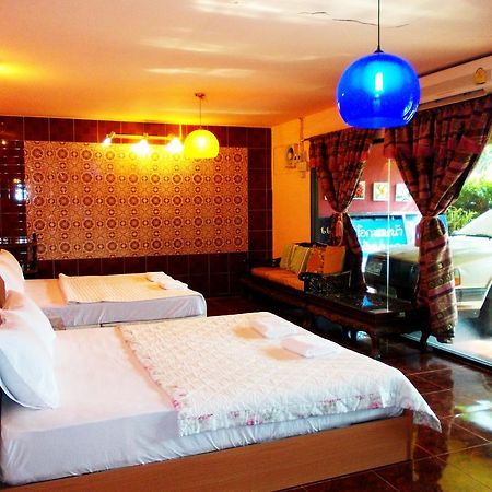 Suksomjai Hotel Rayong Esterno foto