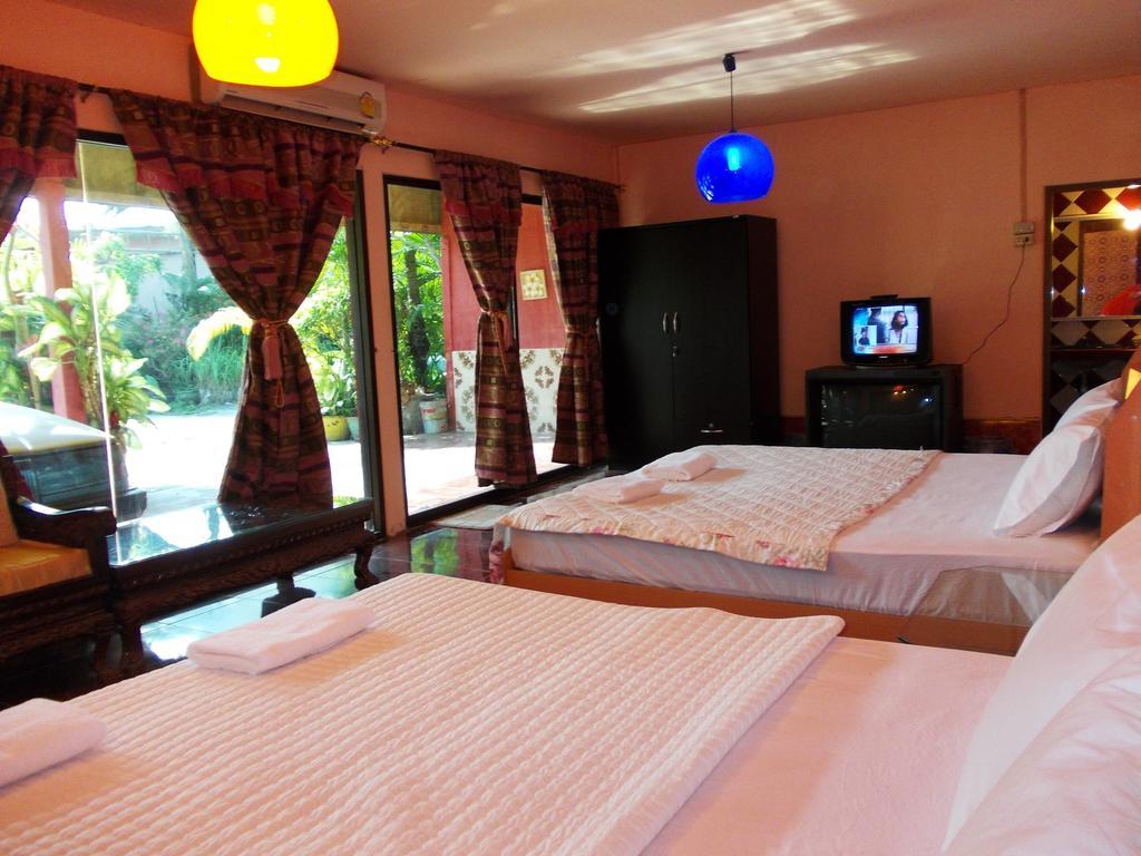 Suksomjai Hotel Rayong Camera foto
